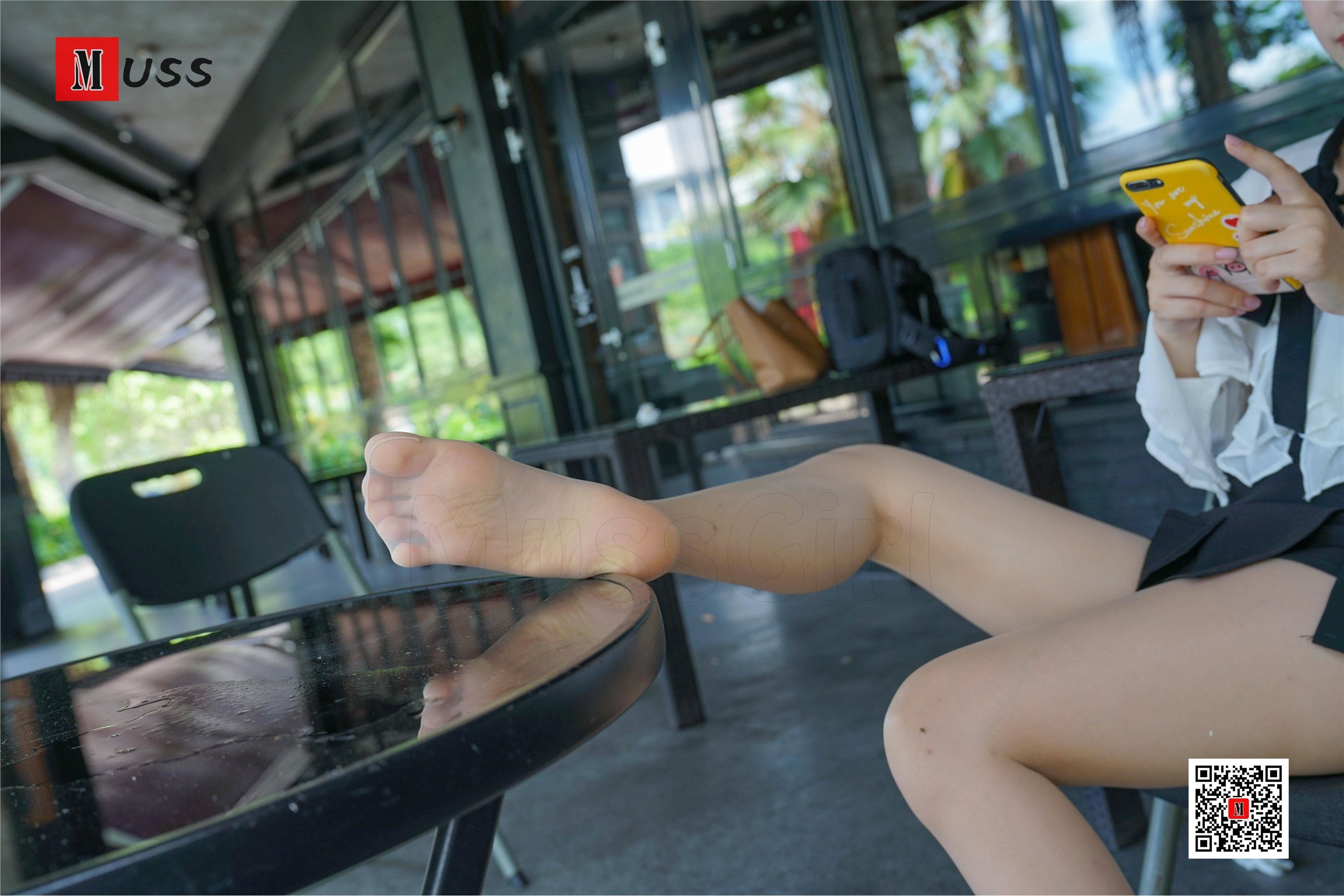 MussGirl慕丝女郎  NO.194 室外裤裙薄丝